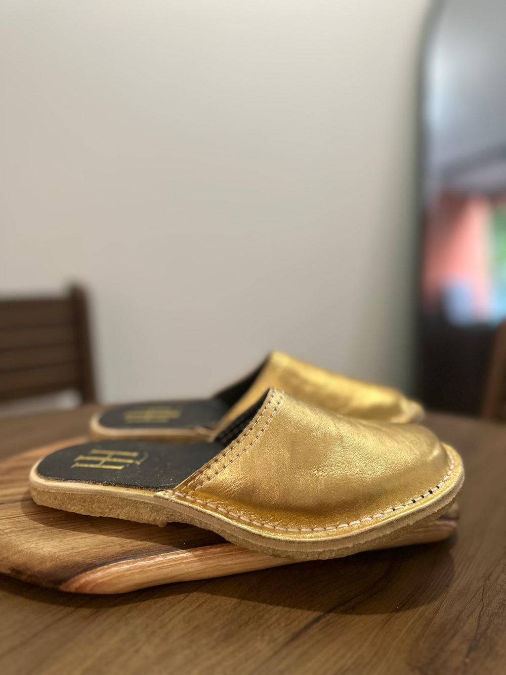 Zapas Cuero Liso Doradas