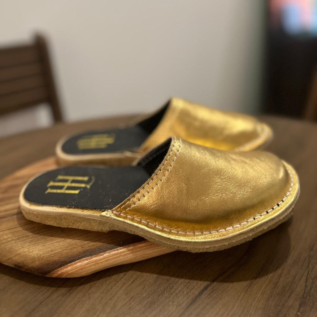 Zapas Cuero Liso Doradas